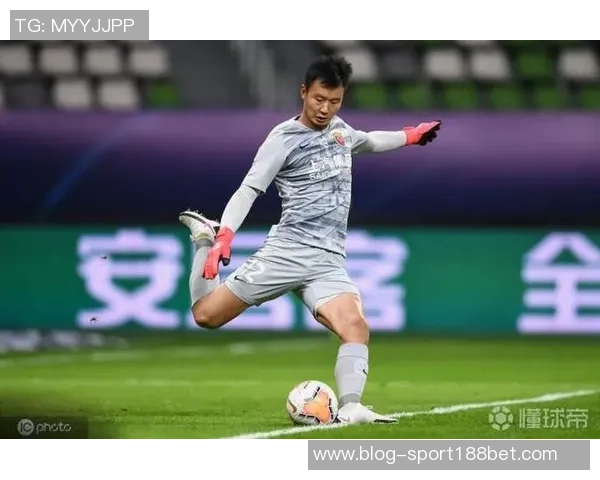 门神陈威11次扑救力保海港不败对手狂轰48脚打门展现强大攻击力