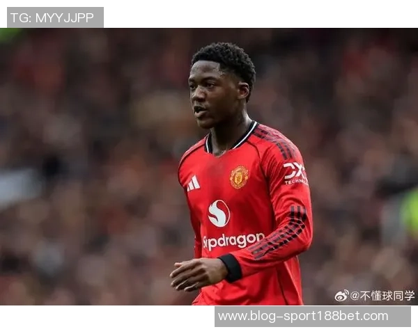 曼联计划四倍薪水续约梅努现周薪仅25万引关注