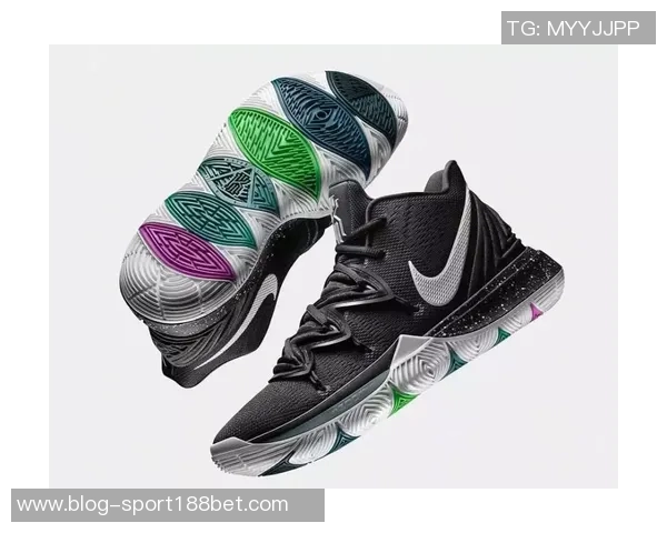 灰蓝色调魅力尽显肯塔基推出全新科比5PE球鞋设计 灰蓝色调魅力尽显肯塔基推出全新科比5PE球鞋设计